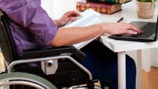 student-using-wheelchair